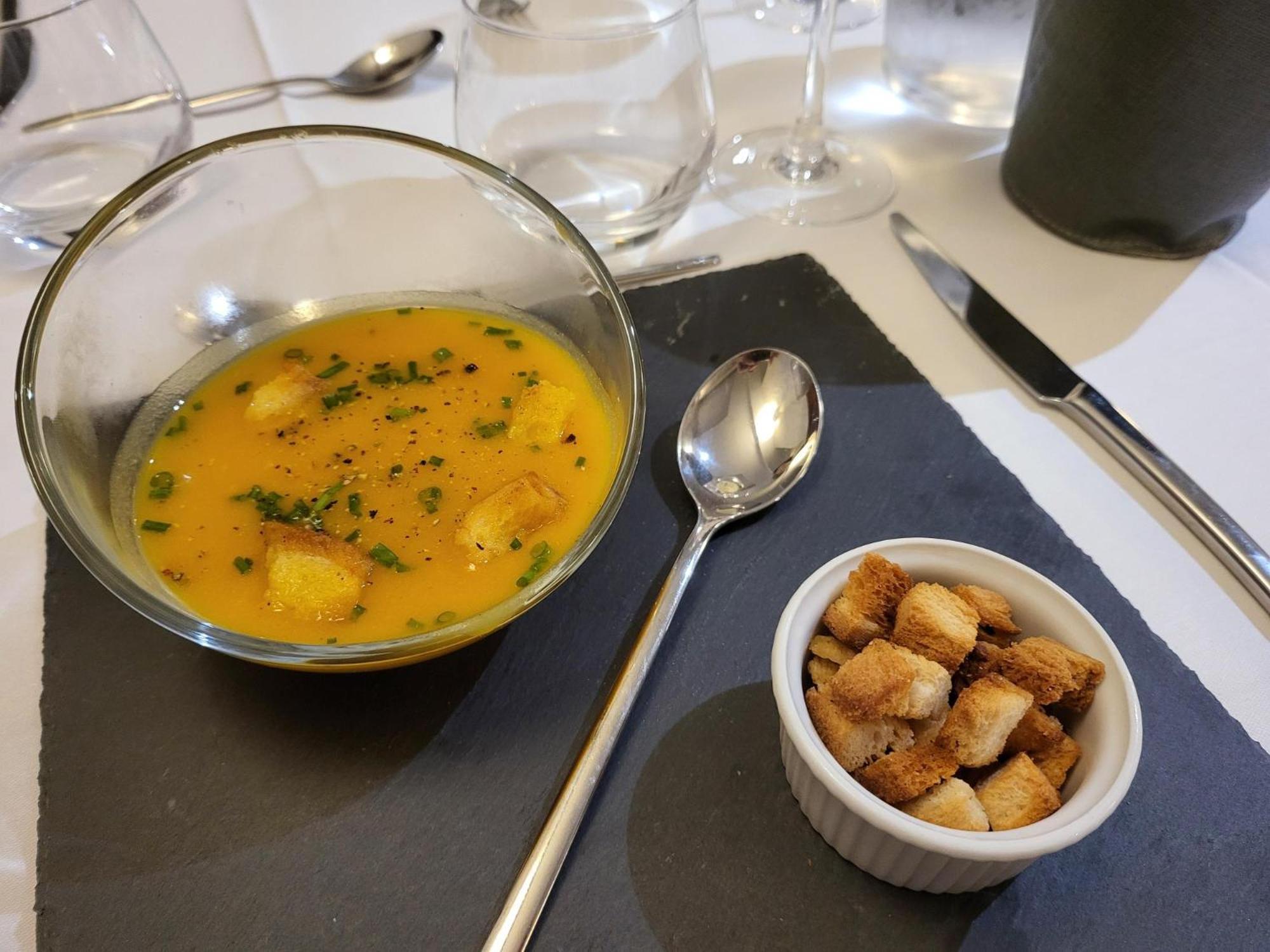 Kyriad Tours - Joué-lès-Tours Eksteriør billede